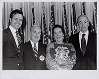 Elsie H. Hillman receiving the Pennsylvania Distinguished Republican Award with Senator John Heinz, Roger Ahlbrandt, and William W. Scranton, 1974. (Copyright: Walter E. Eiseman)